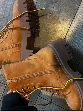 Dolce Vita Tan Lug Sole Ankle Boots